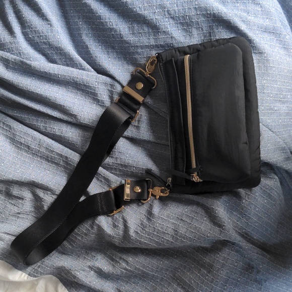 Crossbody bag - Picture 2 of 2